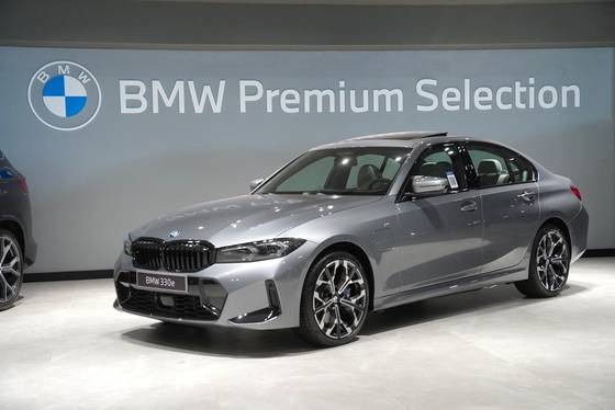 BMW 330e 2.0 16V TURBO HÍBRIDO M SPORT AUTOMÁTICO